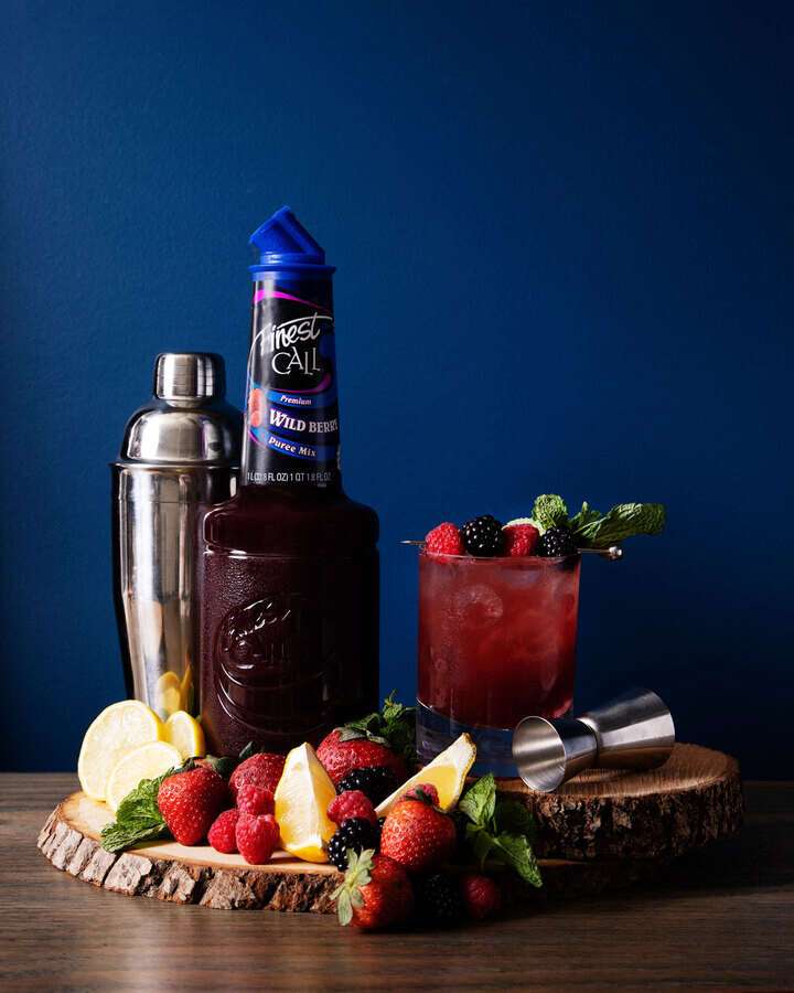 Wild Berry Puree Bar Mix, 1 Liter, Finest Call 01-0693